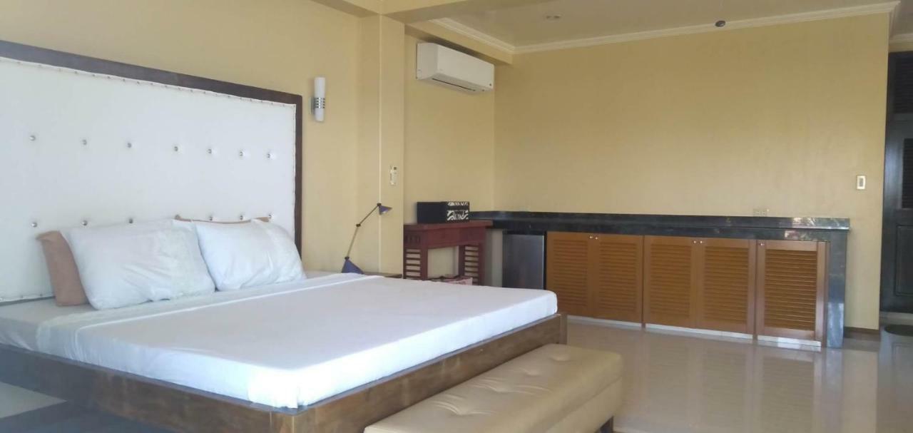 Happy Ripples Beach Resort Mabilao Exterior foto