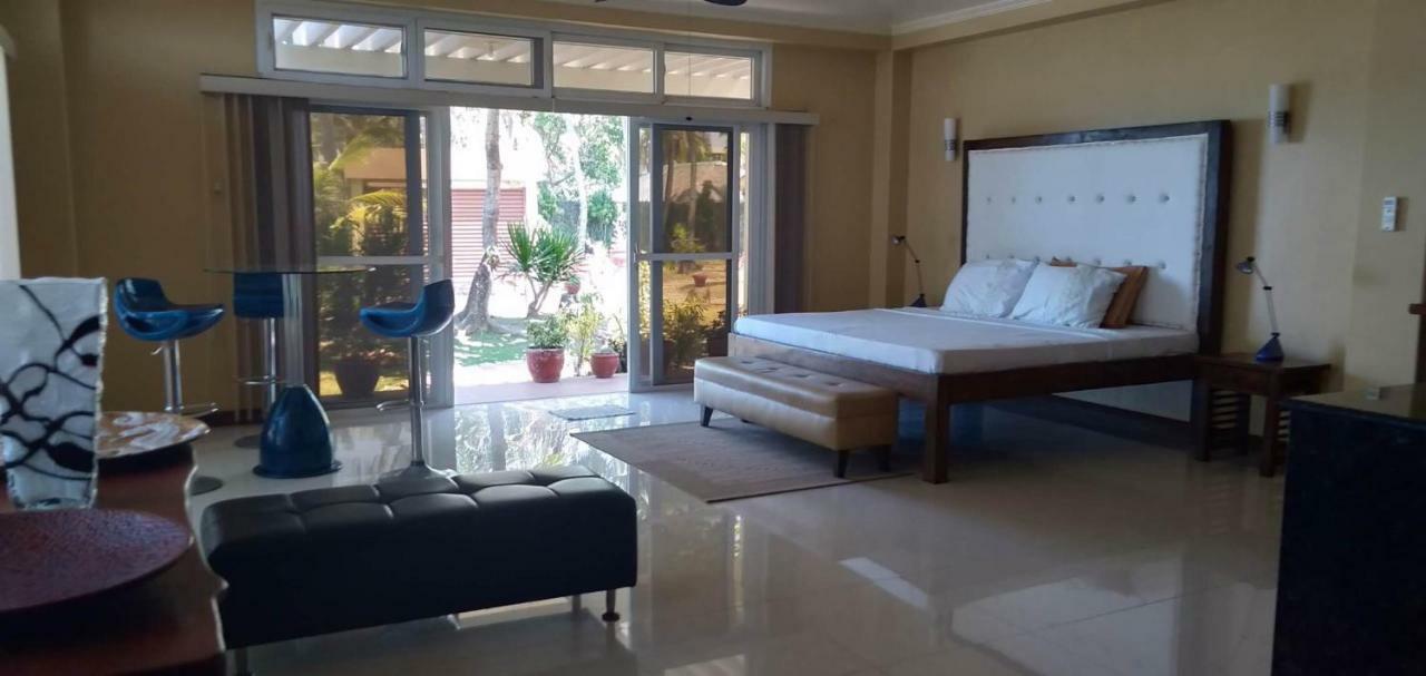 Happy Ripples Beach Resort Mabilao Exterior foto