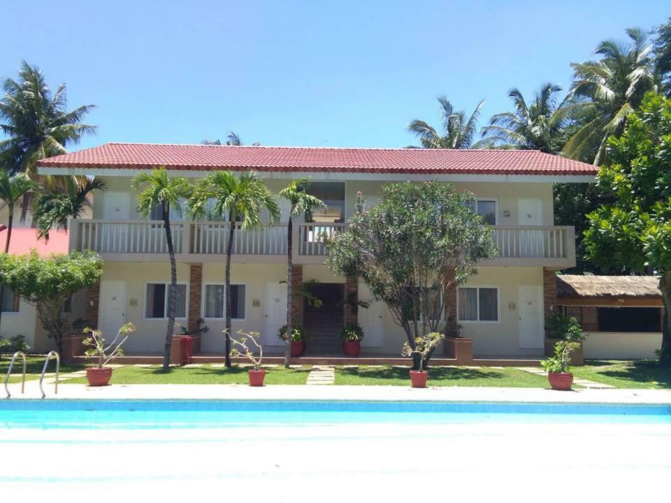 Happy Ripples Beach Resort Mabilao Exterior foto