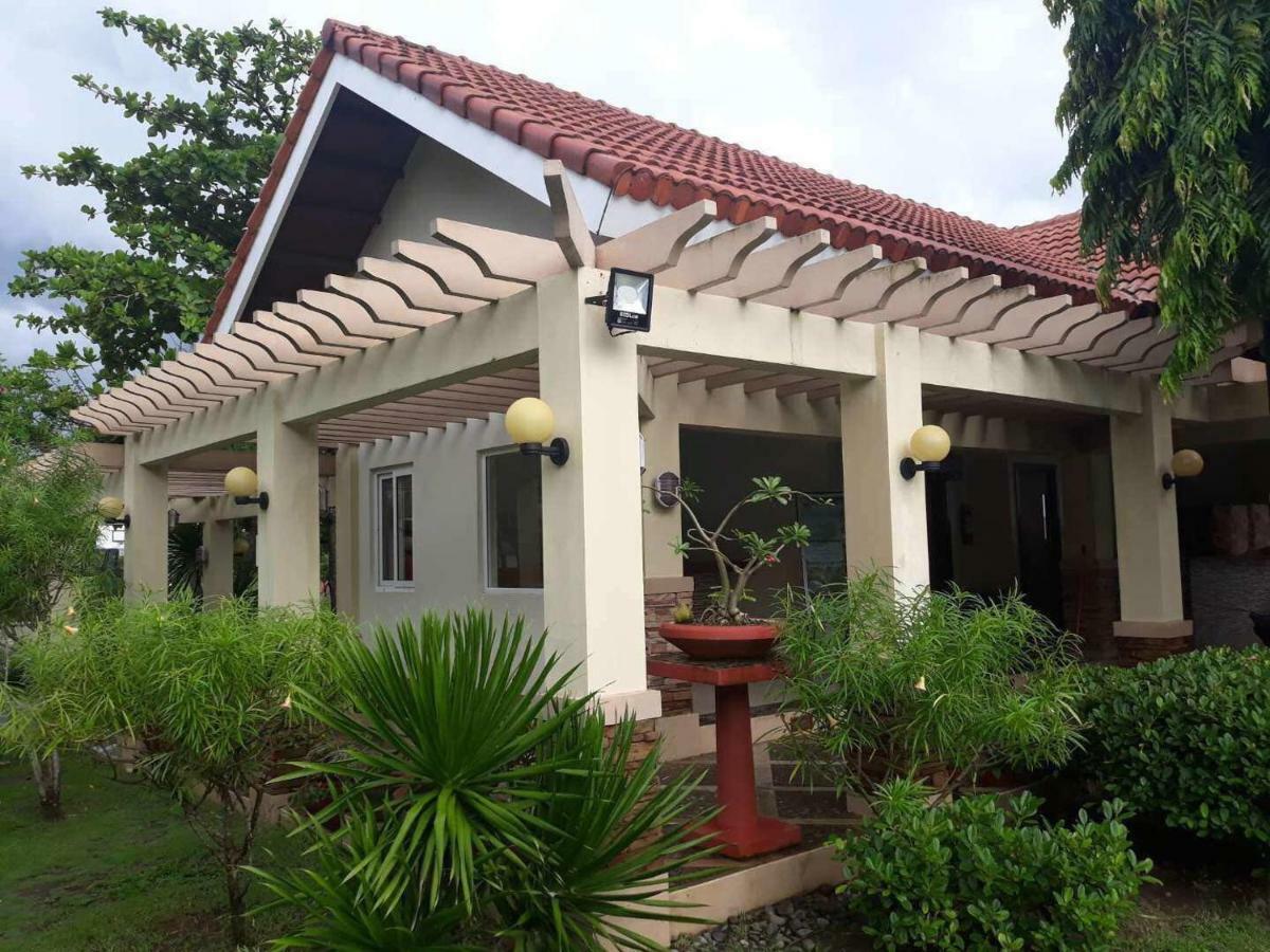 Happy Ripples Beach Resort Mabilao Exterior foto